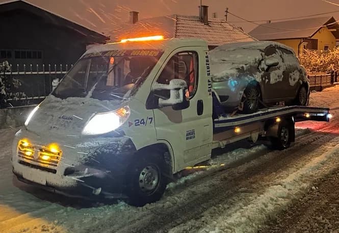 Šlep služba Požarevac — šlep automobila na terenu